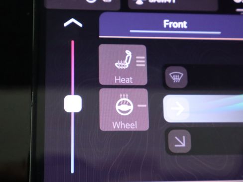 Used 2024 Jeep Grand Cherokee L Laredo w/ Luxury Tech Group I image 22