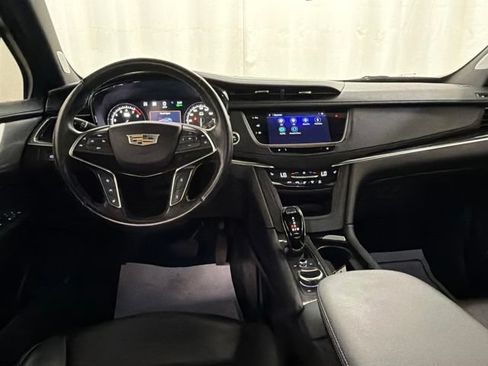 Used 2023 Cadillac XT5 Premium Luxury w/ Technology Package AWD/4WD image 28