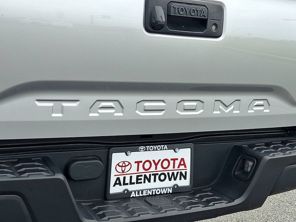 Used 2022 Toyota Tacoma SR RWD image 29