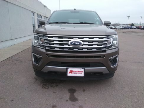 Used 2018 Ford Expedition Max Limited AWD/4WD image 3