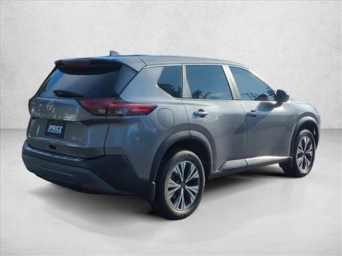 Used 2023 Nissan Rogue SV image 5