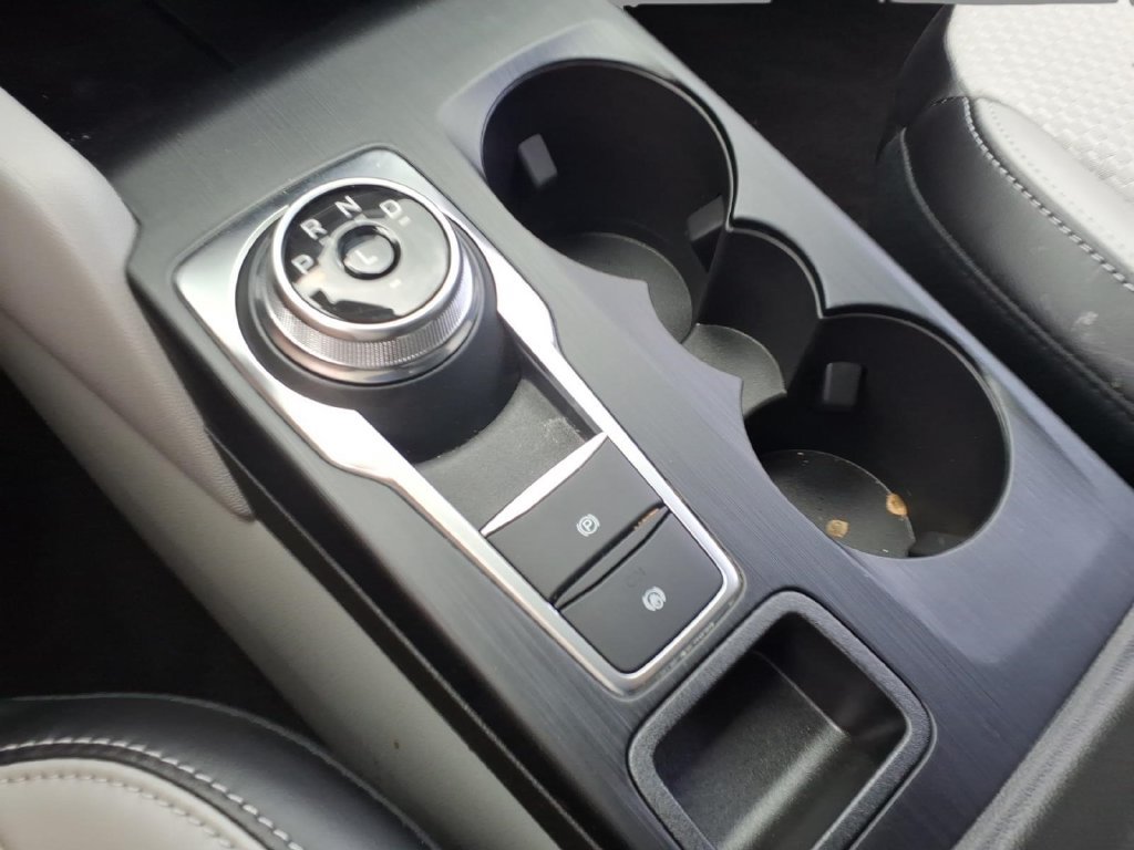 New 2024 Ford Escape SE FWD image 24