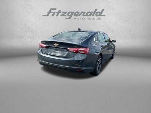 Used 2021 Chevrolet Malibu LT FWD image 7