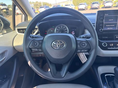 Used 2020 Toyota Corolla LE w/ LE Premium Package FWD image 18
