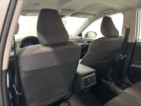 Used 2025 Toyota Camry LE image 49