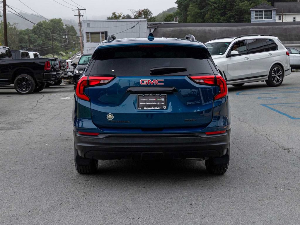 Used 2021 GMC Terrain SLE w/ Driver Convenience Package AWD/4WD image 5