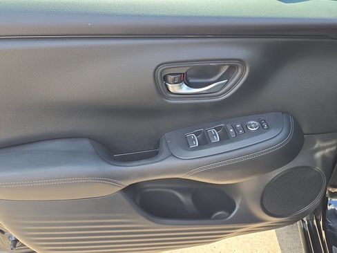 Used 2023 Honda HR-V EX-L image 19
