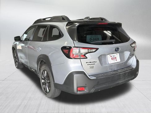 Certified 2025 Subaru Outback Onyx Edition image 5