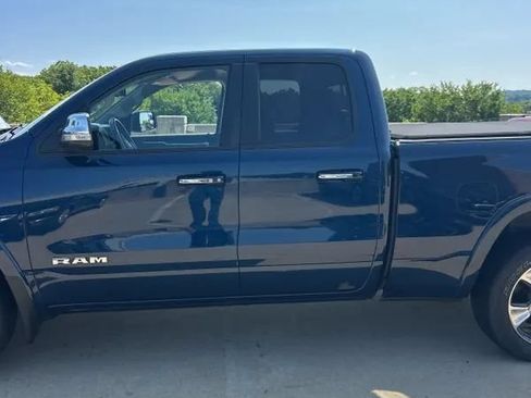 Used 2019 RAM 1500 Laramie AWD/4WD image 3