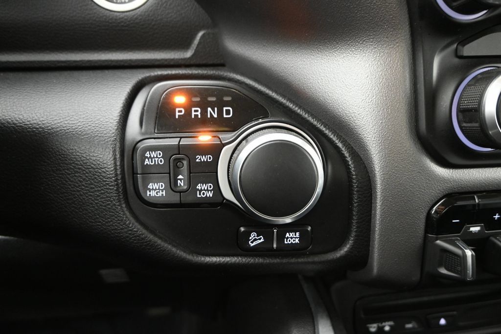 Used 2019 RAM 1500 Big Horn AWD/4WD image 33