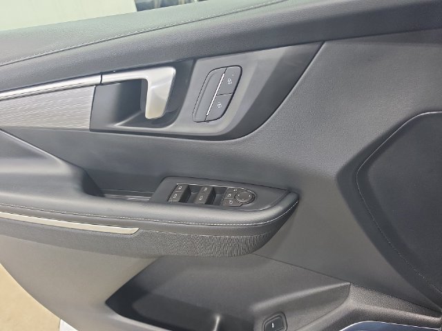 Used 2026 Buick Enclave Preferred AWD/4WD image 21