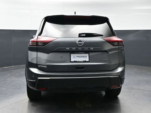 Used 2025 Nissan Rogue SV AWD/4WD image 6