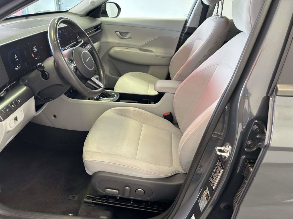 Used 2024 Hyundai Kona SEL AWD/4WD image 14