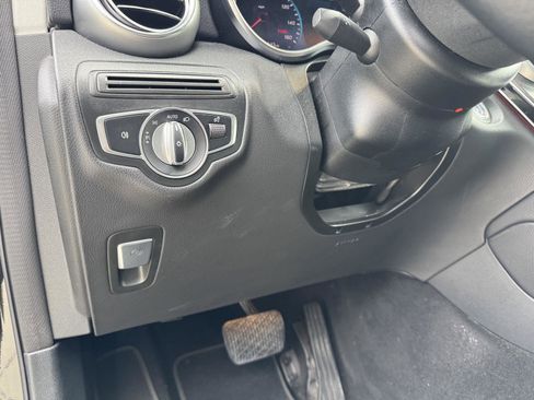 Certified 2022 Mercedes-Benz GLC 300 image 7