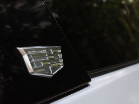 Used 2021 Cadillac Escalade Sport w/ Driver Assist Tech Package image 41