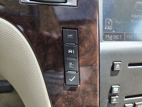 Used 2008 Cadillac Escalade EXT AWD/4WD image 30