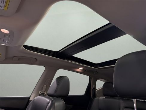 Used 2018 Nissan Murano SL w/ Moonroof Package image 27