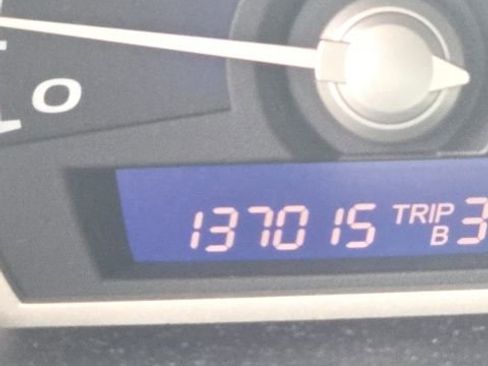 Used 2010 Honda Civic DX-VP image 1