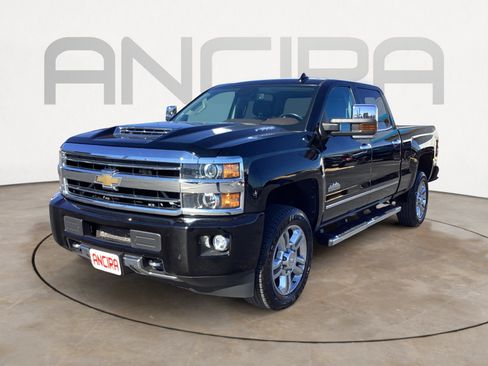 Used 2019 Chevrolet Silverado 2500 High Country w/ Duramax Plus Package image 7