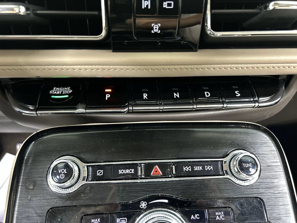 Used 2023 Lincoln Nautilus Reserve w/ Equipment Group 201A AWD/4WD image 18