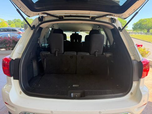 Used 2017 Nissan Pathfinder SV FWD image 25