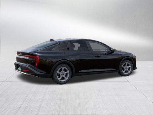 New 2025 Kia K4 LXS image 5