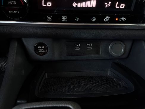 Used 2025 Nissan Rogue SV FWD image 25