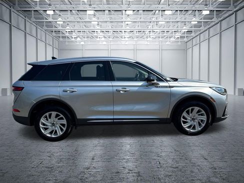 Used 2023 Lincoln Corsair FWD image 8