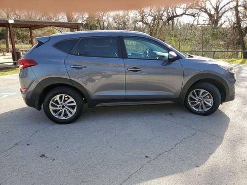 Used 2016 Hyundai Tucson SE w/ Option Group 02 FWD image 7