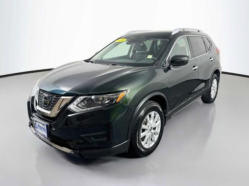 Used 2019 Nissan Rogue SV AWD/4WD image 3