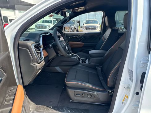 New 2026 GMC Canyon AT4 image 14