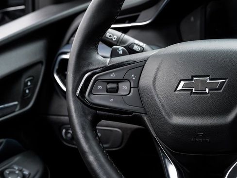 Used 2023 Chevrolet Bolt EUV Premier image 28