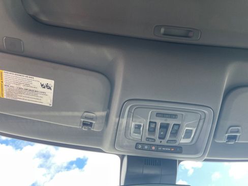 Used 2022 GMC Sierra 1500 AT4 image 21