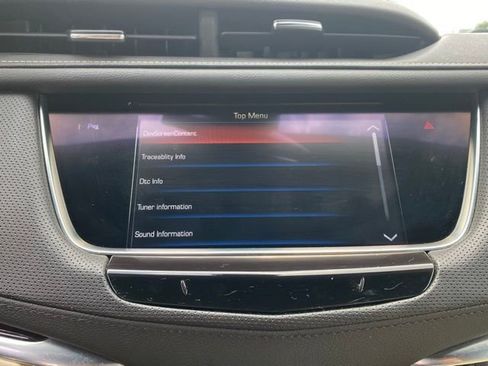 Used 2017 Cadillac XT5 Luxury w/ Driver Awareness Package image 21