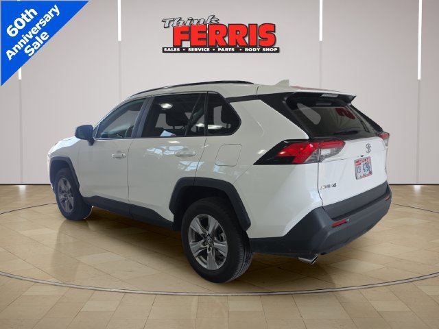 Used 2025 Toyota RAV4 XLE AWD/4WD image 3