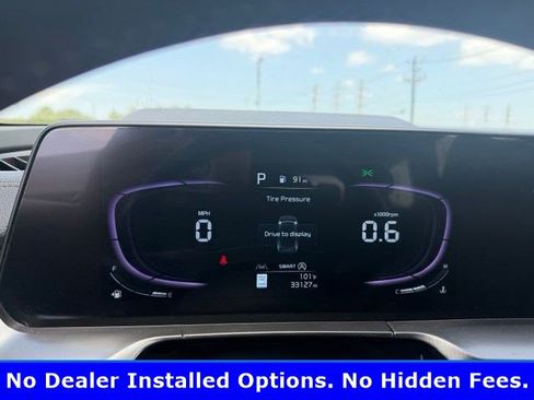 Used 2025 Kia Telluride S FWD image 6