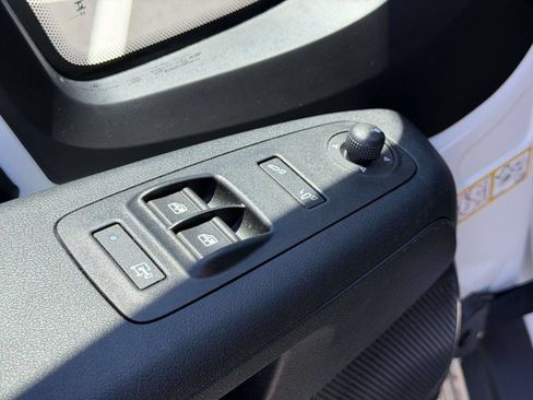 Used 2026 RAM ProMaster 2500 w/ Convenience Group FWD image 23
