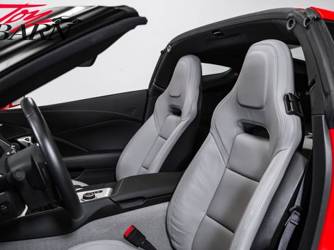 Used 2015 Chevrolet Corvette Stingray Coupe RWD image 29