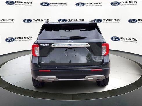 Certified 2023 Ford Explorer XLT w/ Equipment Group 202A AWD/4WD image 4