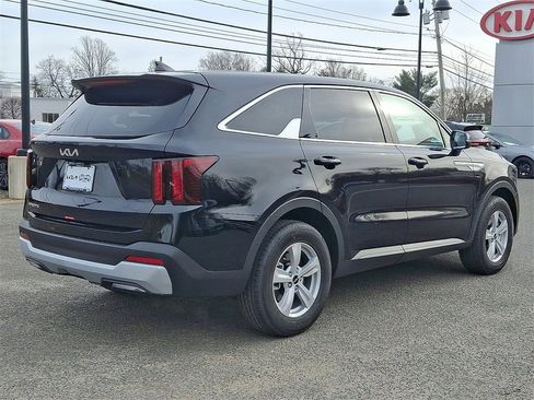 New 2026 Kia Sorento LX image 4