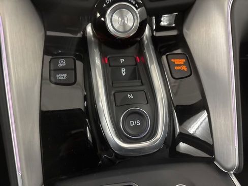 Certified 2025 Acura TLX w/ Technology Package image 23