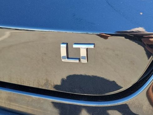 Used 2024 Chevrolet Trax LT FWD image 27