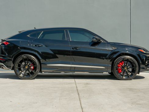 Used 2020 Lamborghini Urus image 6