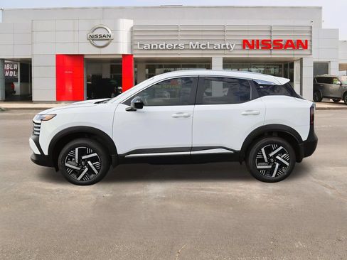 New 2026 Nissan Kicks SV FWD image 6