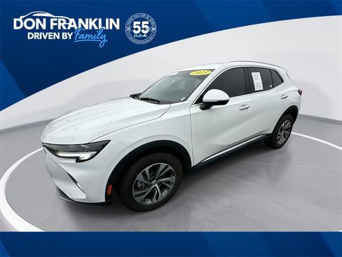 Used 2023 Buick Envision Essence image 1