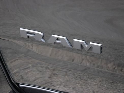 Used 2023 RAM 1500 Big Horn AWD/4WD image 18