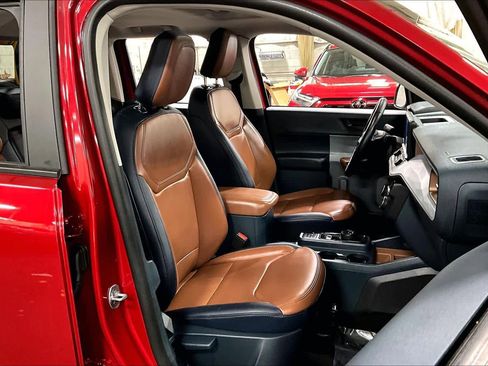 Used 2022 Ford Maverick Lariat w/ Lariat Luxury Package image 8