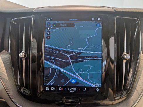 Used 2023 Volvo XC60 B5 Plus w/ Climate Package image 22