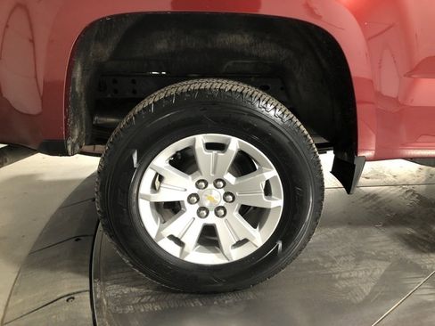 Used 2021 Chevrolet Colorado LT image 9