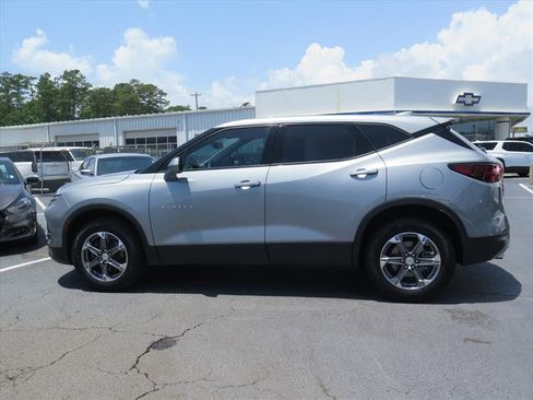 Used 2023 Chevrolet Blazer LT FWD image 6
